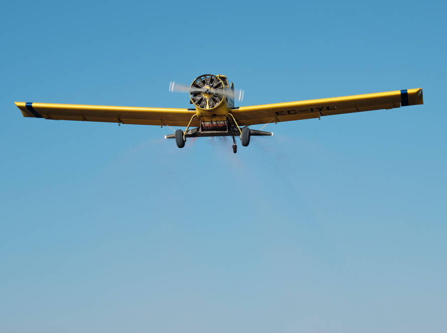 Fumigacion aerea en Ecuador